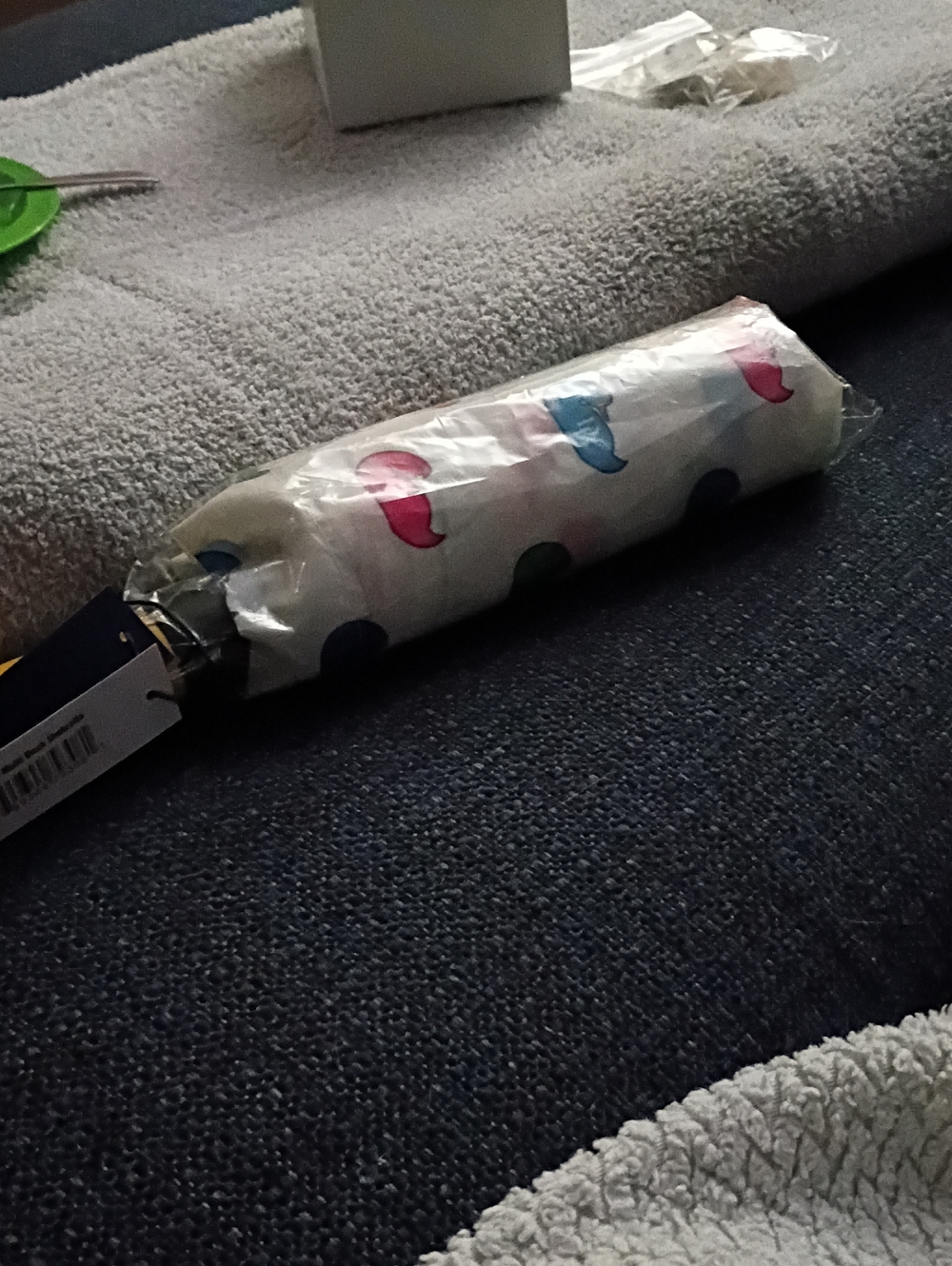 Dooney and Bourke Compact Foldable Umbrella with Colorful Duck Print